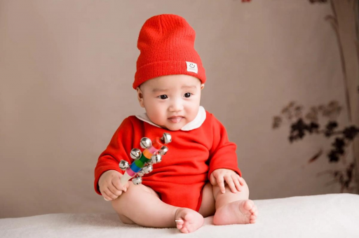 青州宝宝几个月戴银手镯好 青州宝宝几个月戴银手镯好